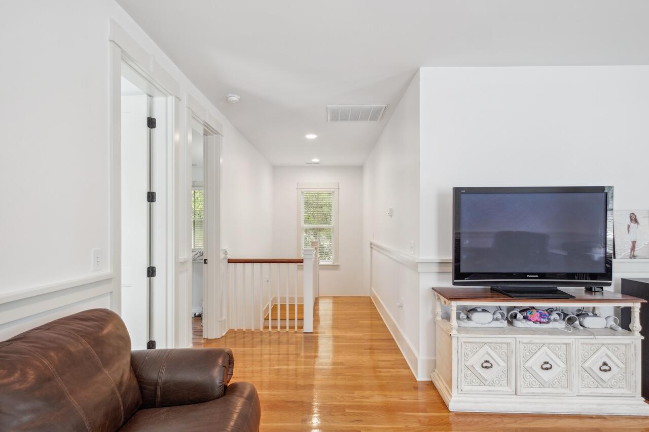 22 Frogmore Road
