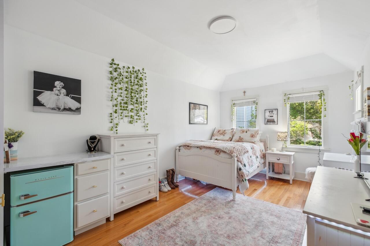 22 Frogmore Road