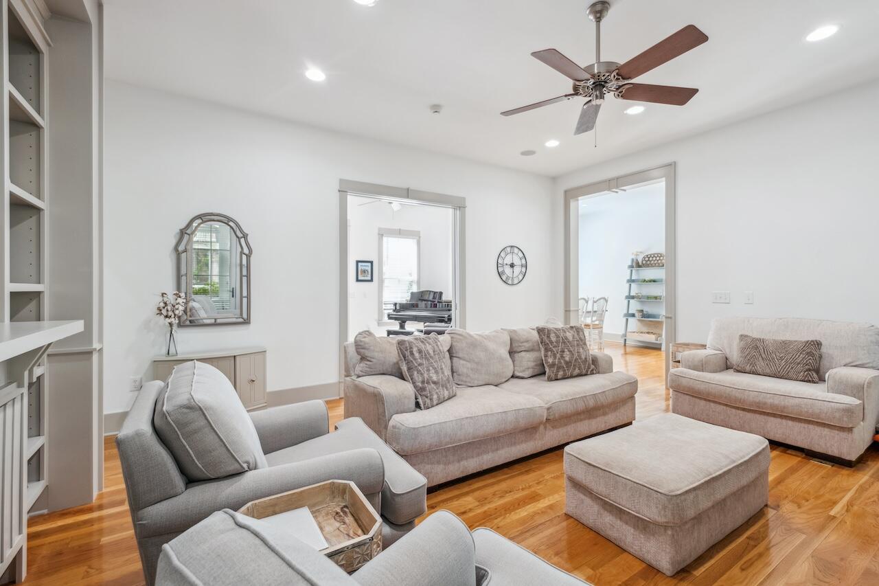 22 Frogmore Road