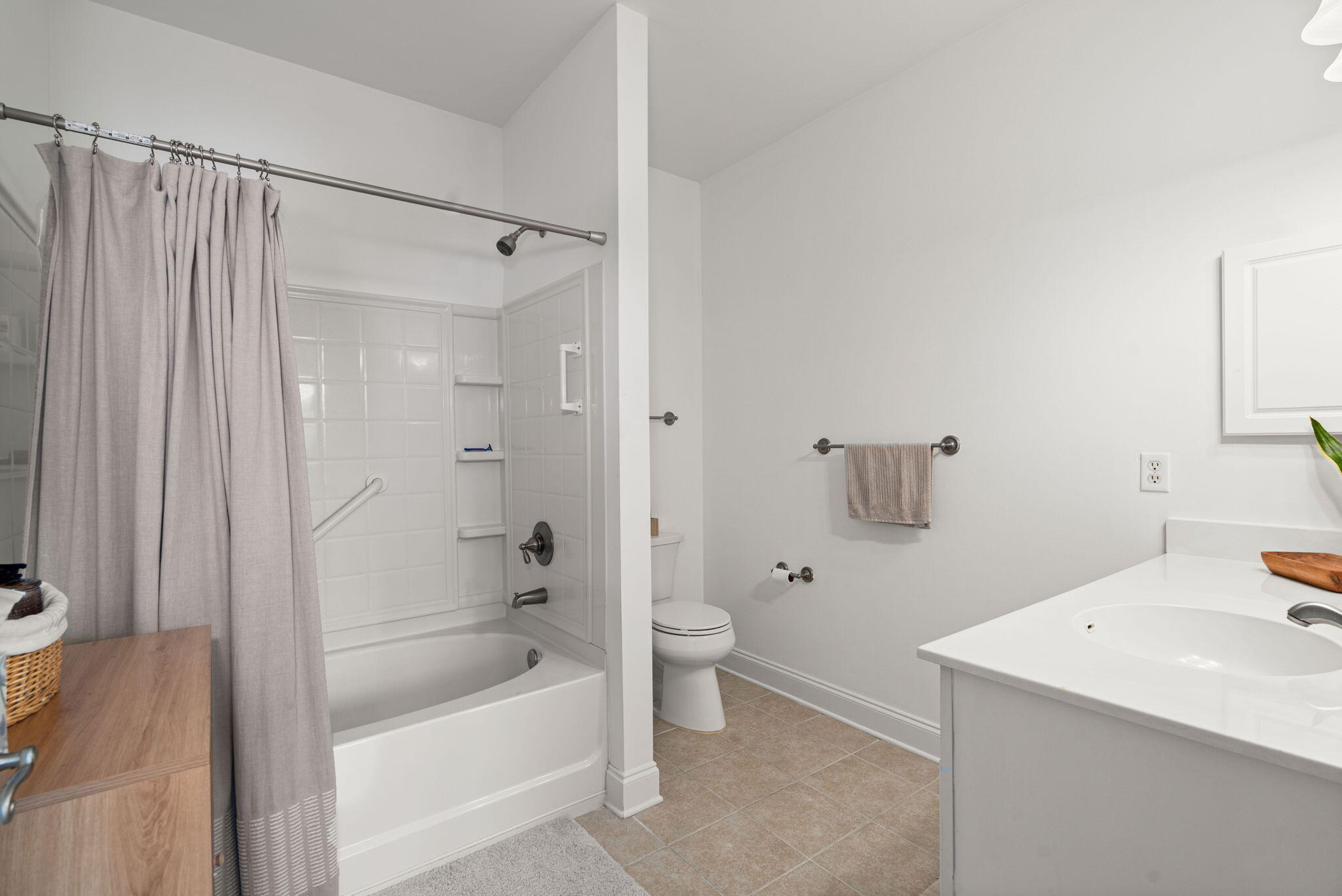 2244 Ashley Crossing Drive Unit 231