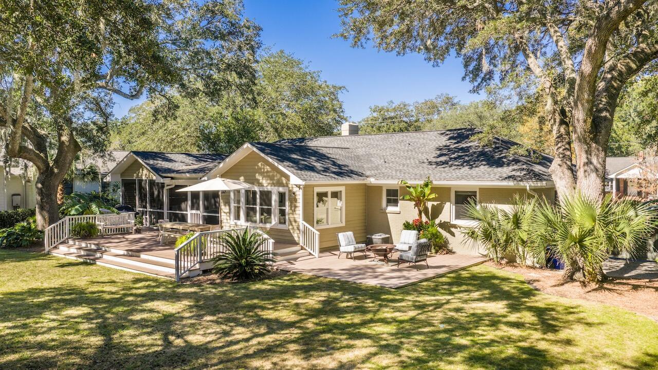933 S Shem Drive
