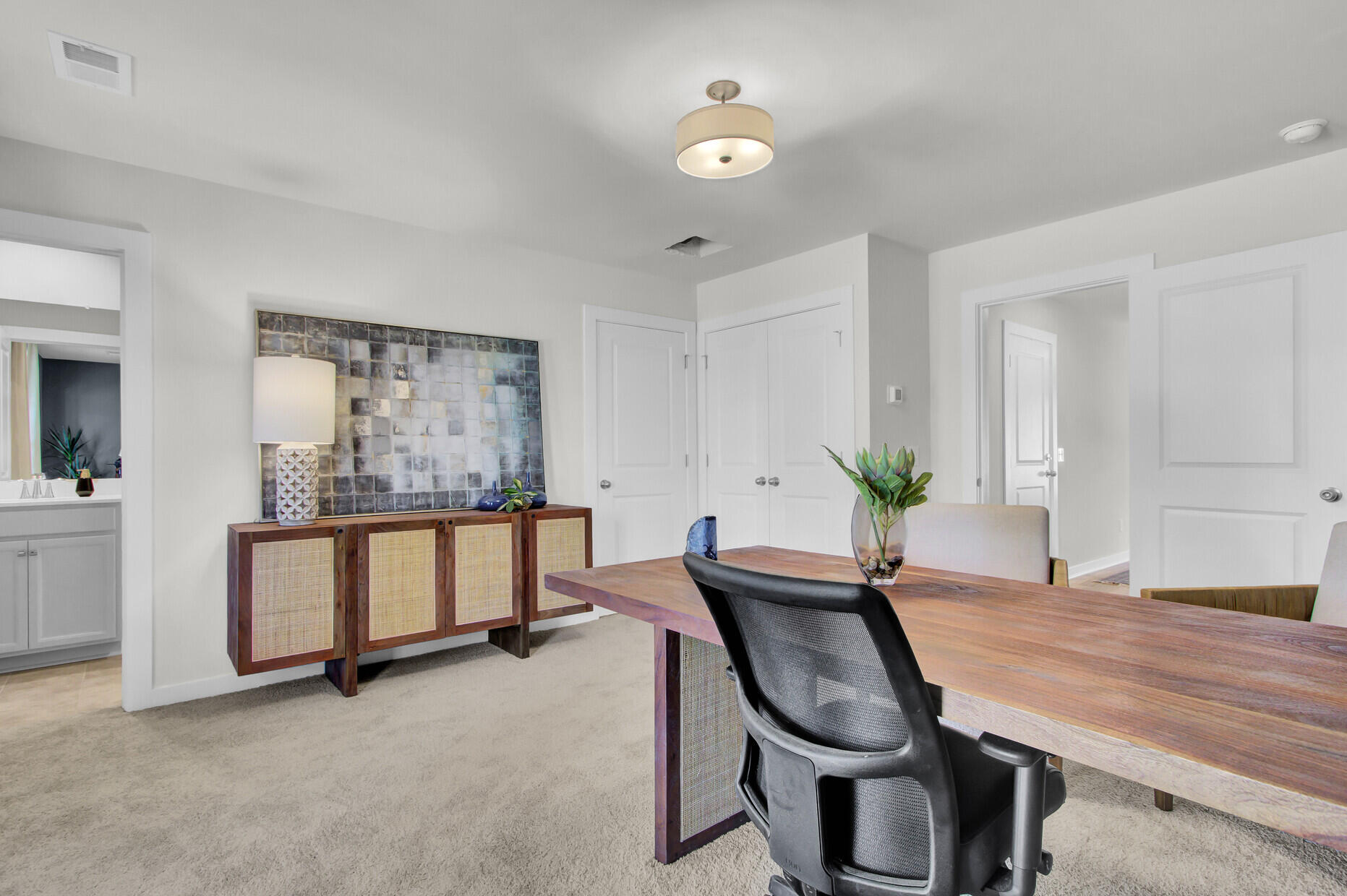 469 Caledon Court