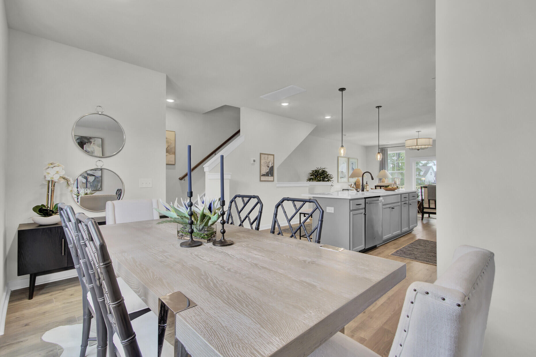 469 Caledon Court