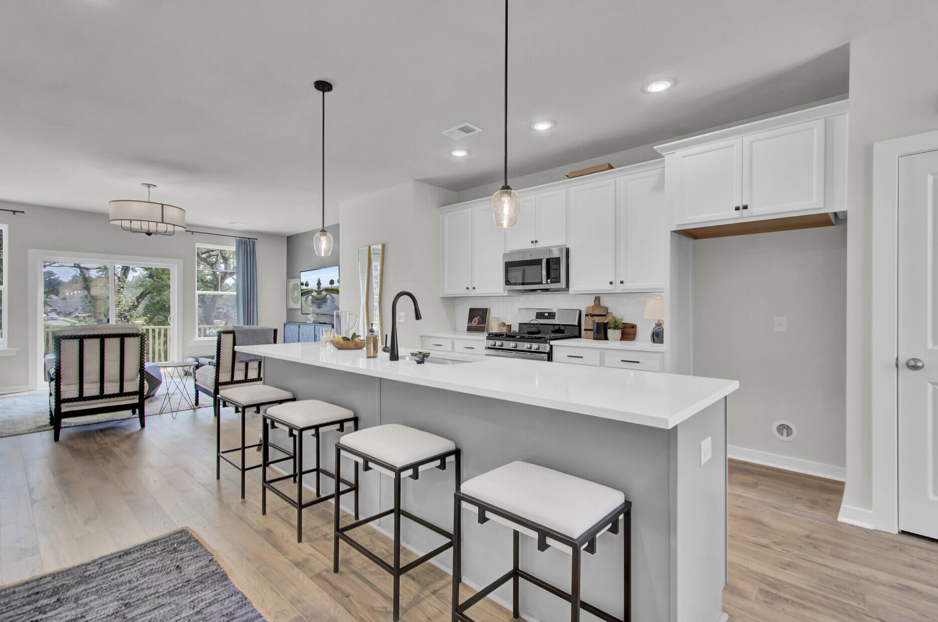 469 Caledon Court