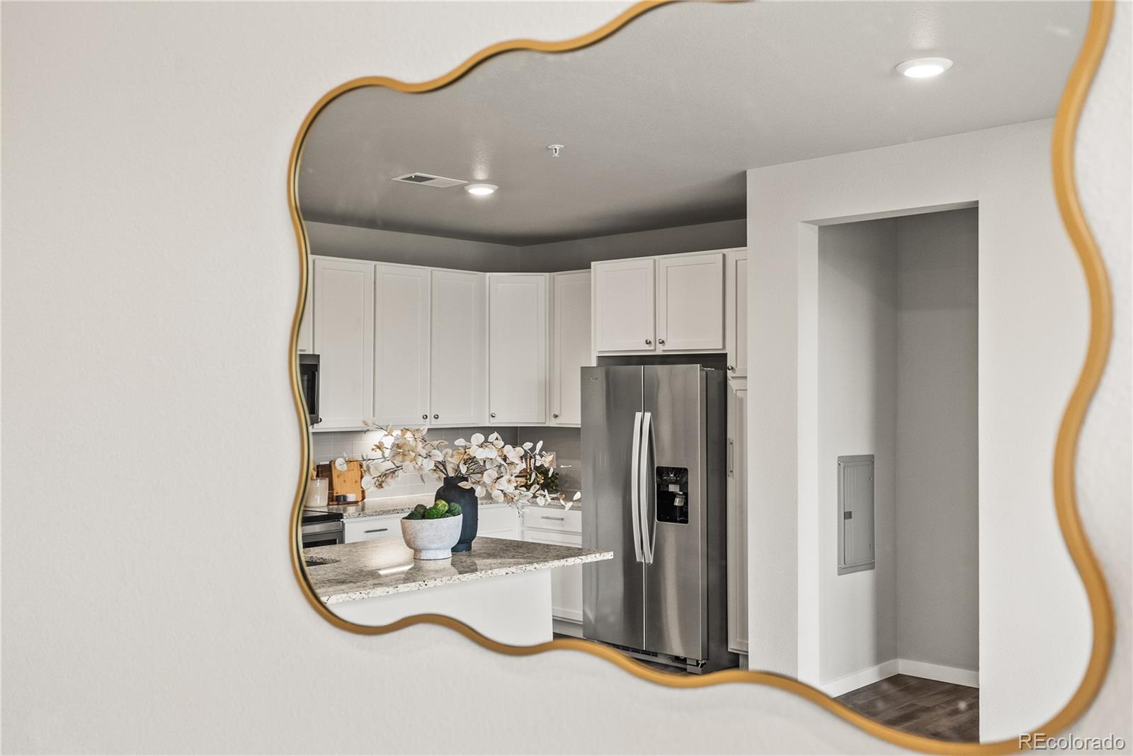 9287 Twenty Mile Road Unit: 306