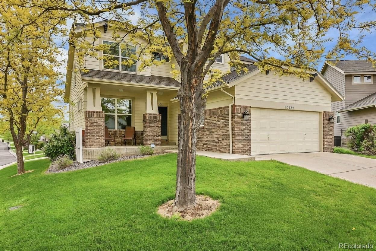 20532 E Lake Circle