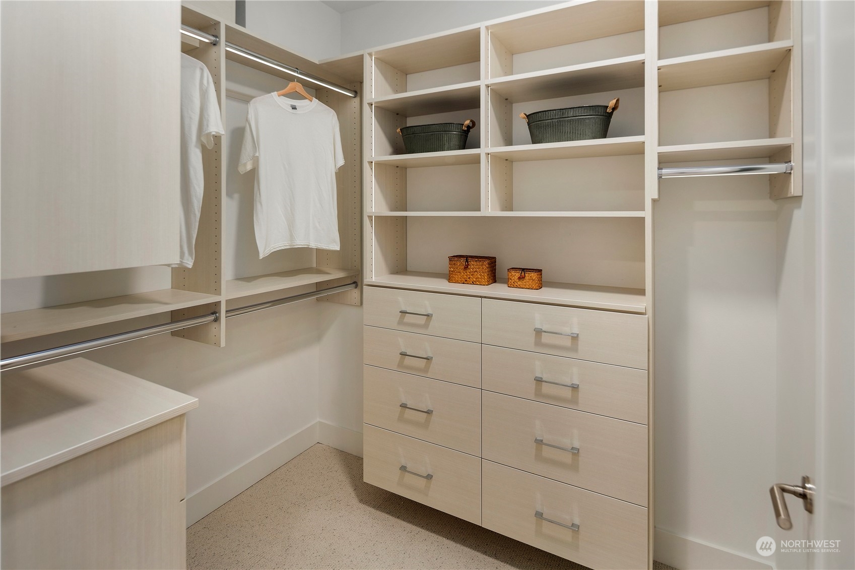 317 5th Avenue Unit: PH304