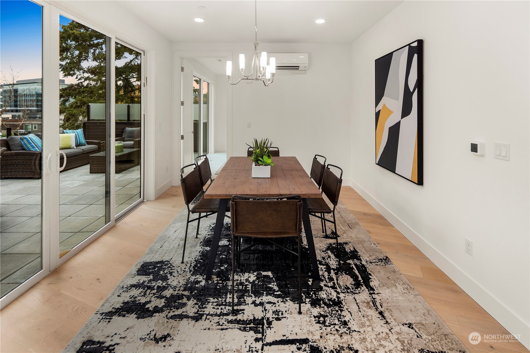 317 5th Avenue Unit: PH304