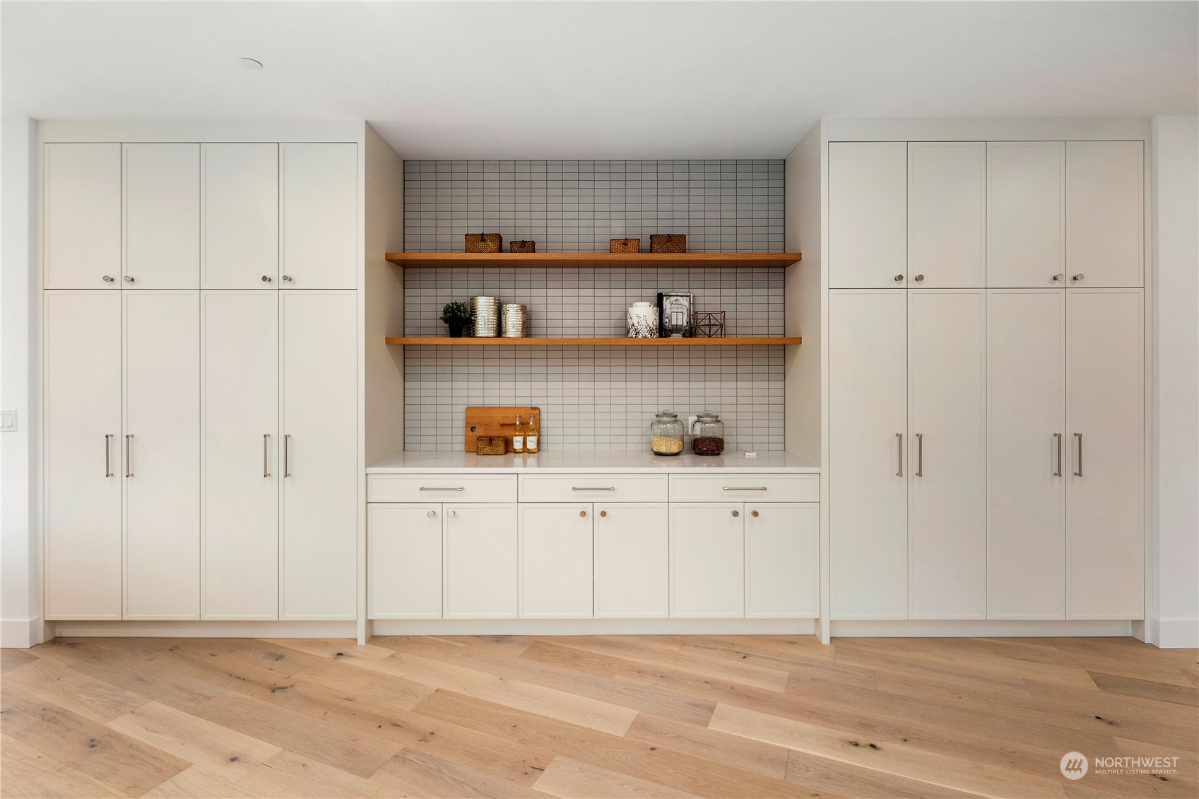 317 5th Avenue Unit: PH304