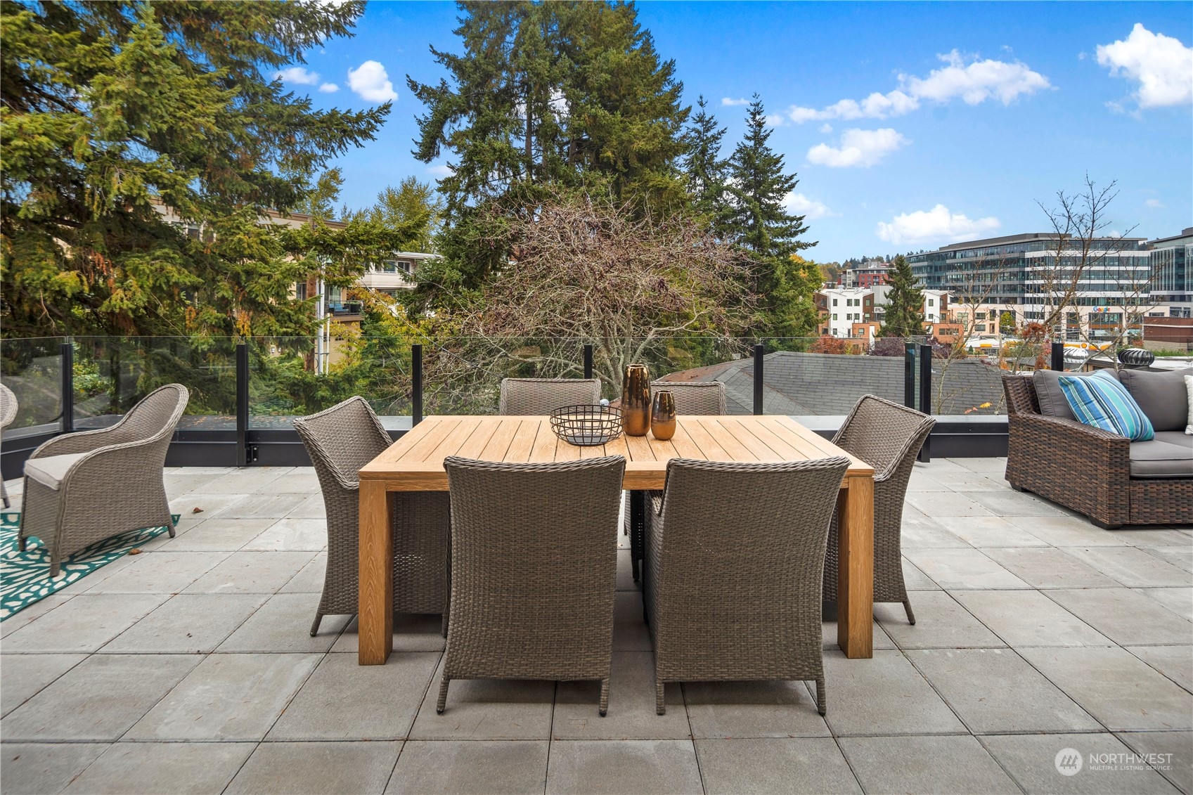 317 5th Avenue Unit: PH304