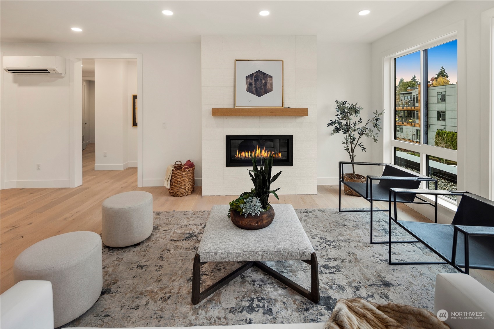 317 5th Avenue Unit: PH304