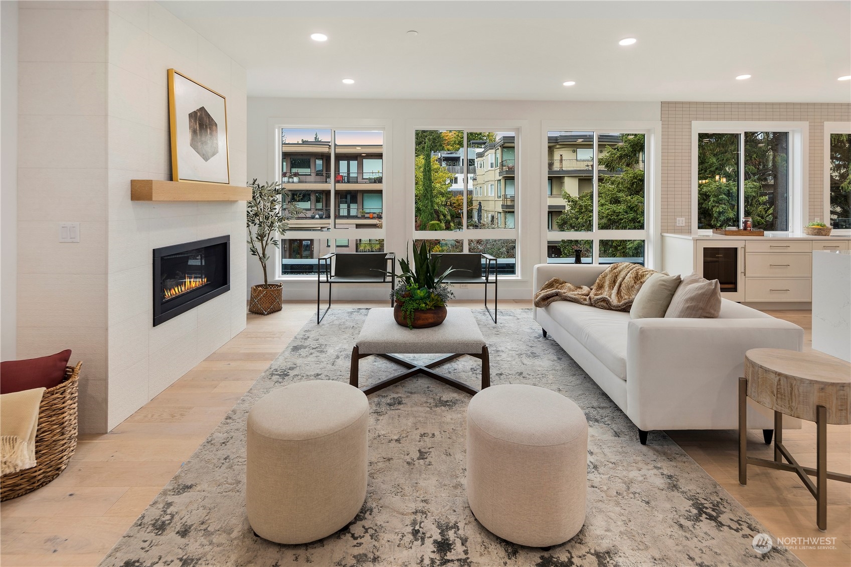 317 5th Avenue Unit: PH304