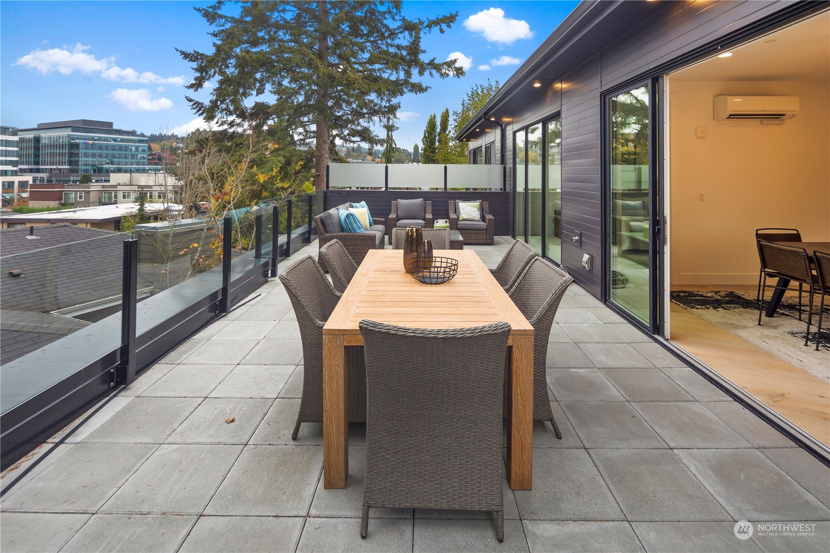 317 5th Avenue Unit: PH304