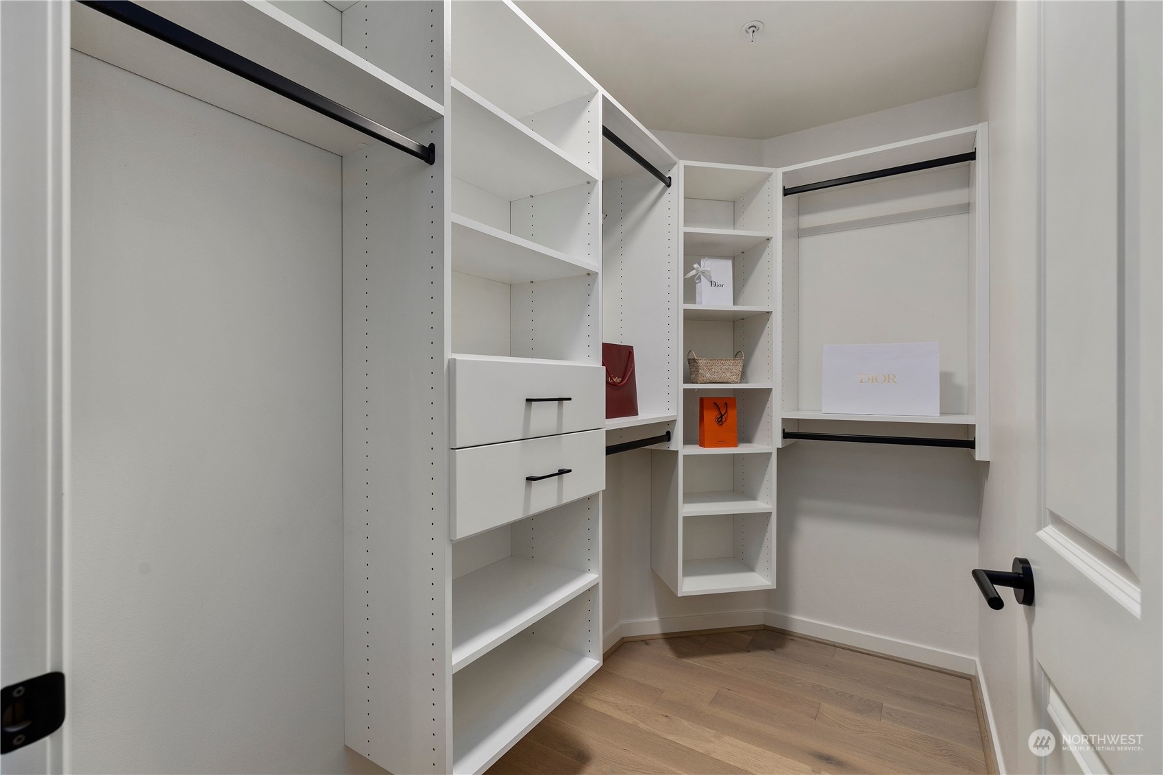 225 4th Avenue Unit: A409