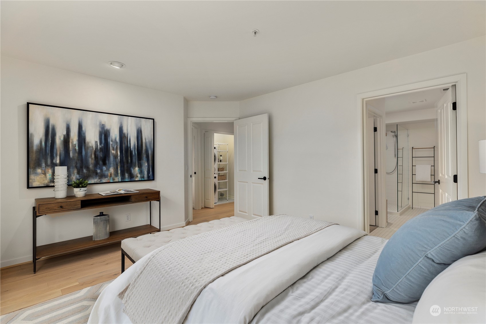 225 4th Avenue Unit: A409