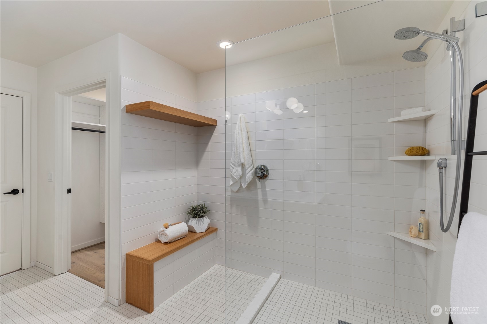 225 4th Avenue Unit: A409