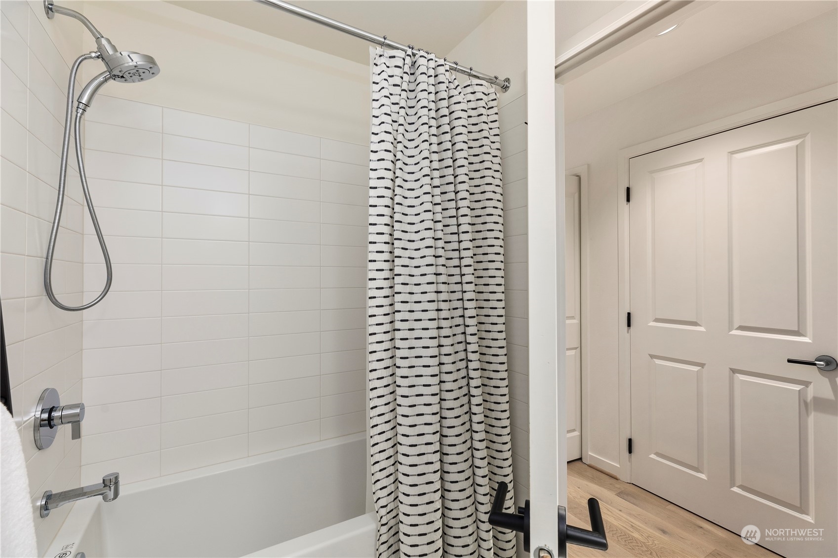 225 4th Avenue Unit: A409