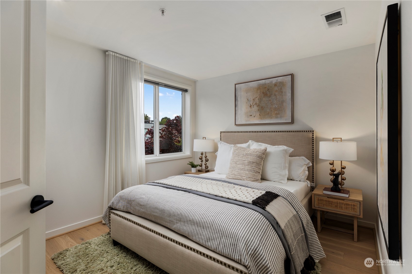 225 4th Avenue Unit: A409