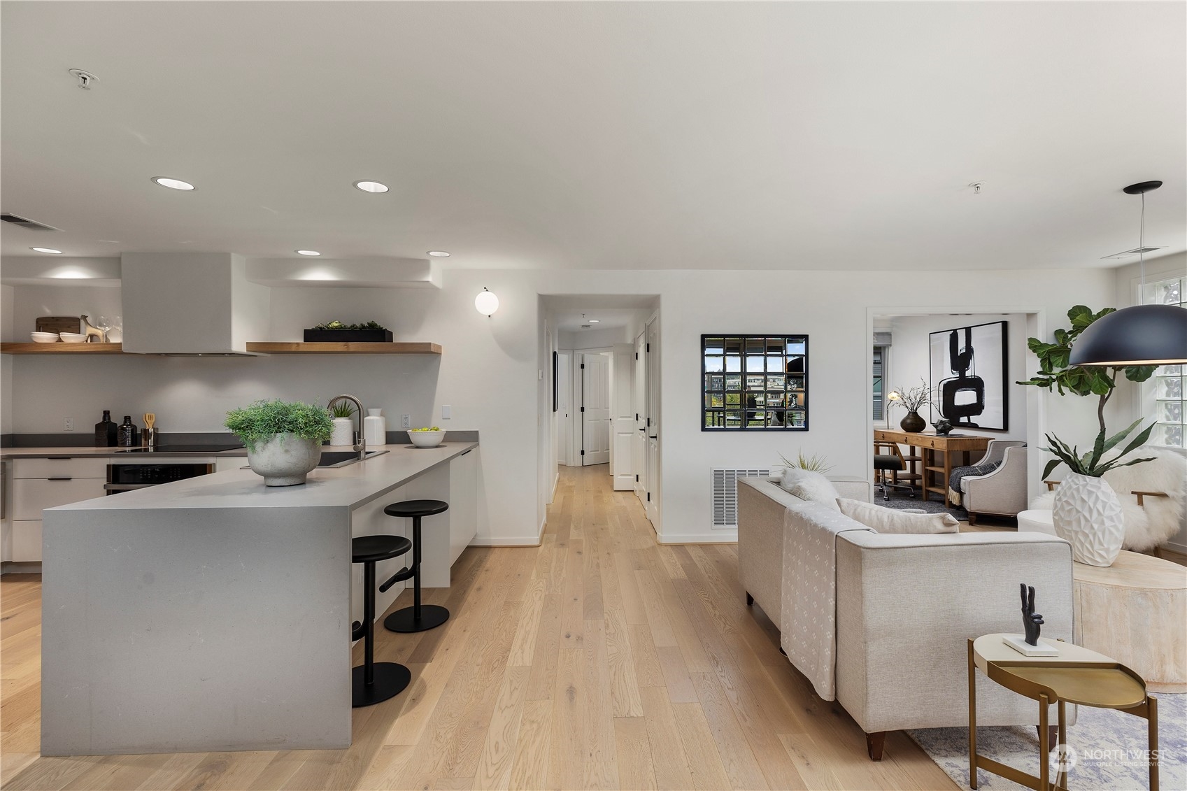 225 4th Avenue Unit: A409