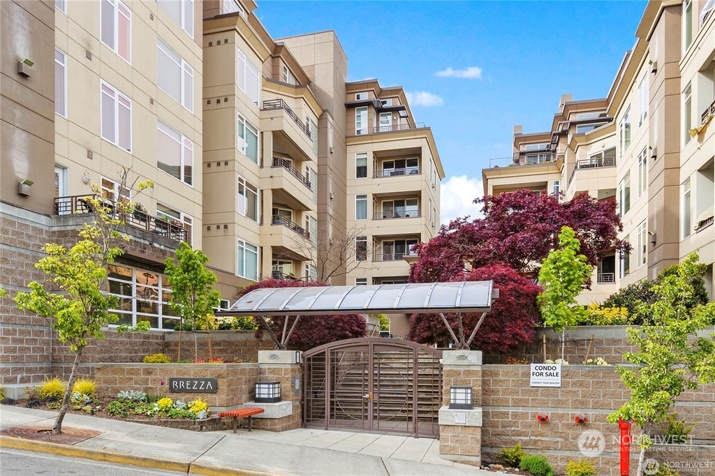 225 4th Avenue Unit: B409