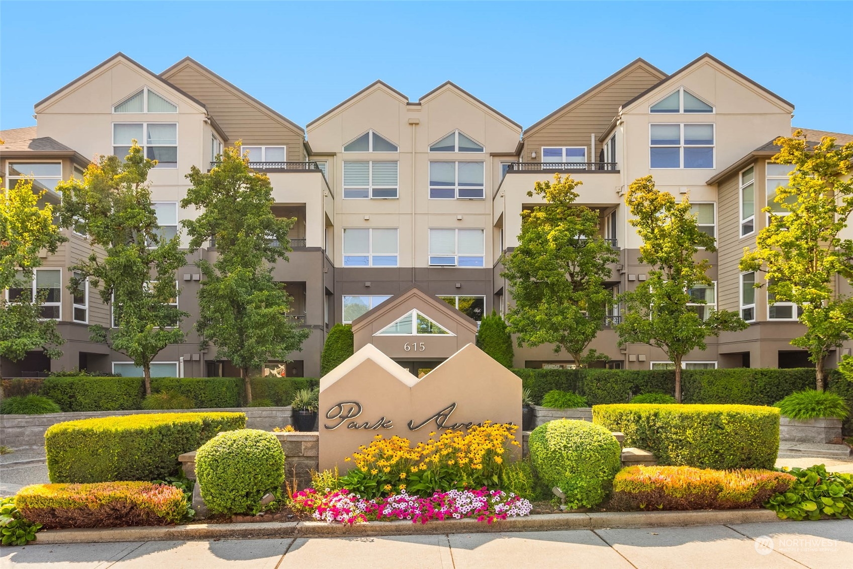 615 6th Street Unit: 304