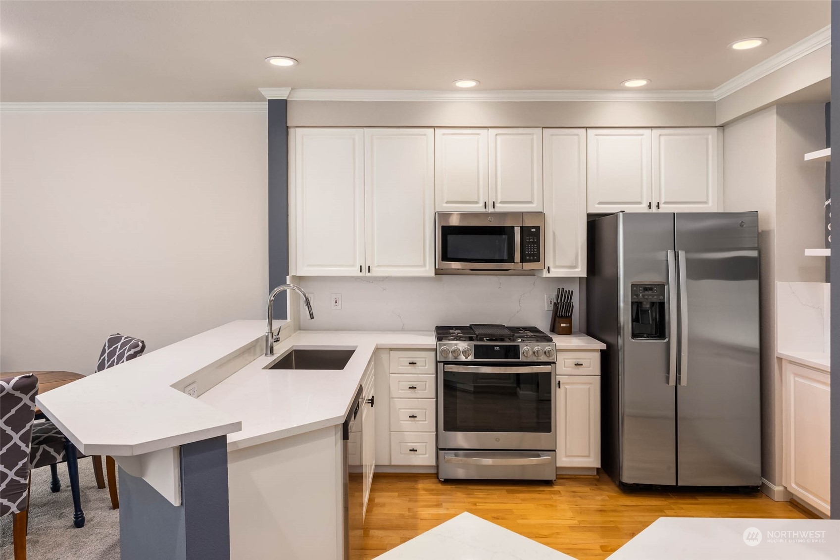 615 6th Street Unit: 304