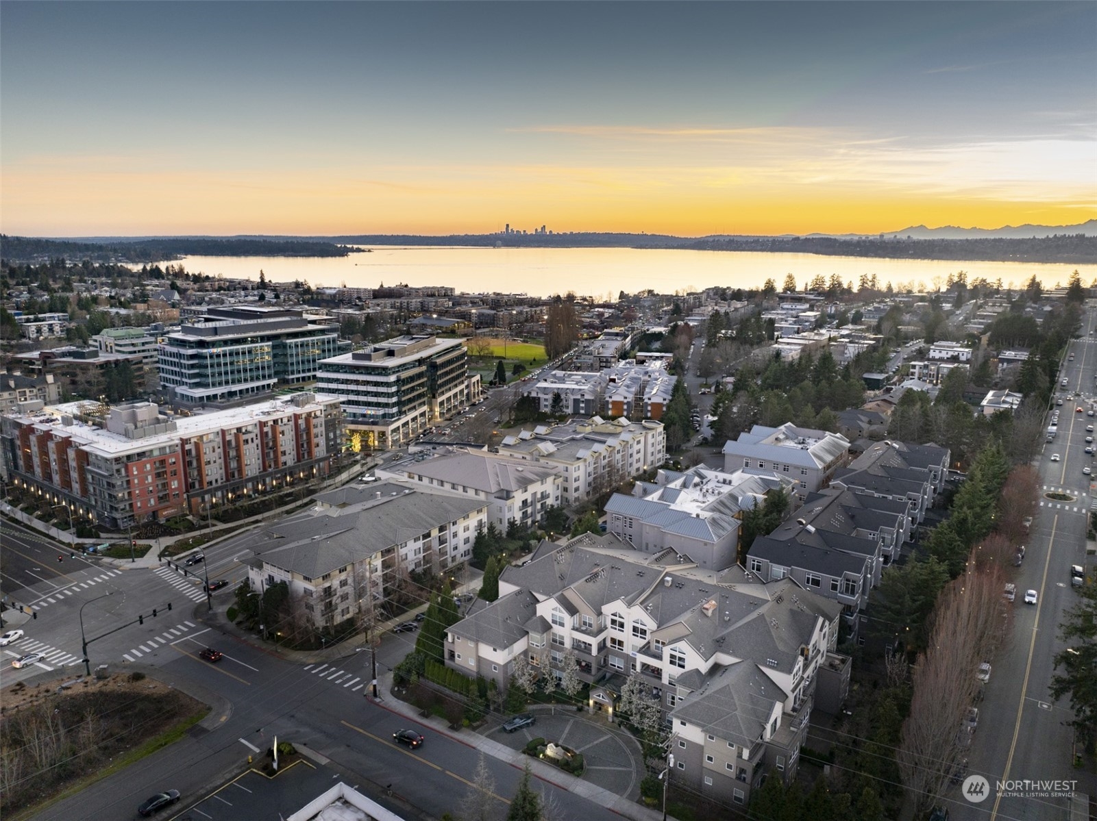 615 6th Street Unit: 304