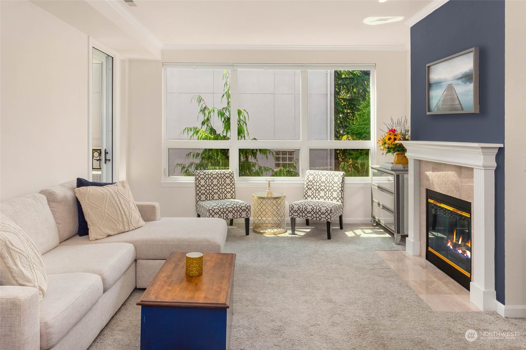 615 6th Street Unit: 304