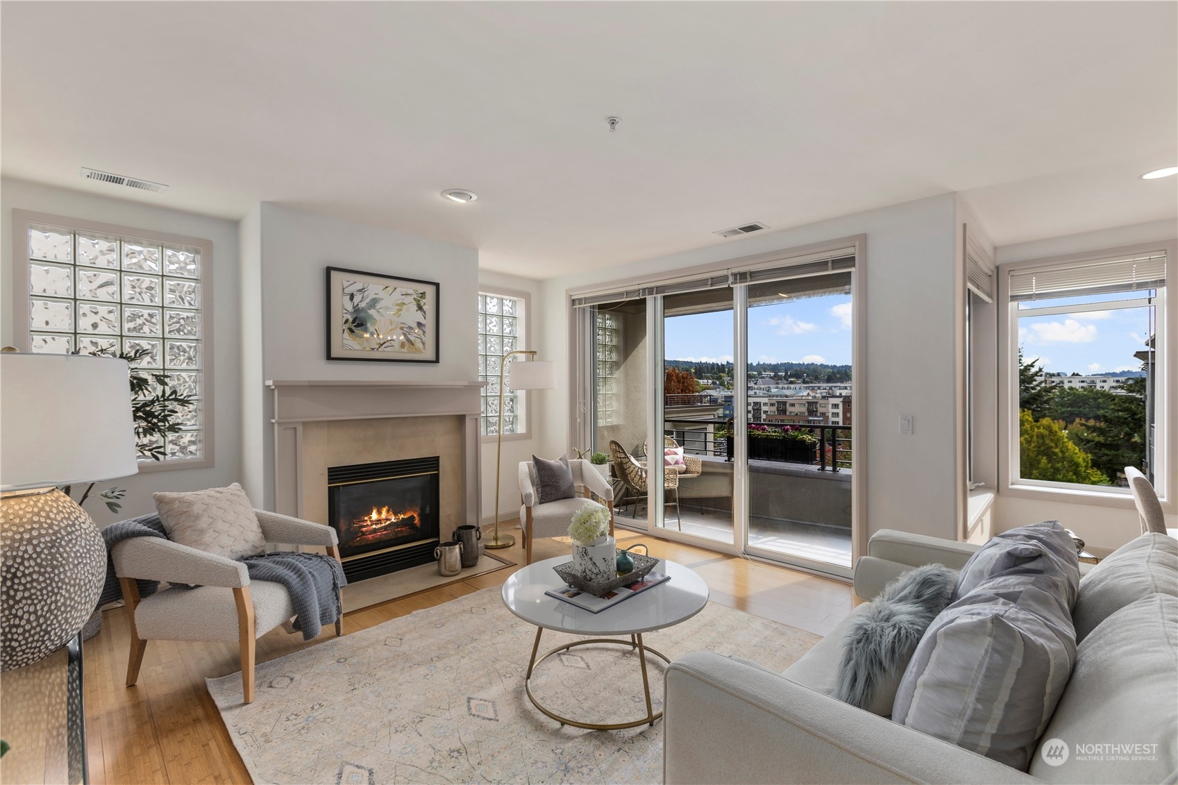 225 4th Avenue Unit: A509