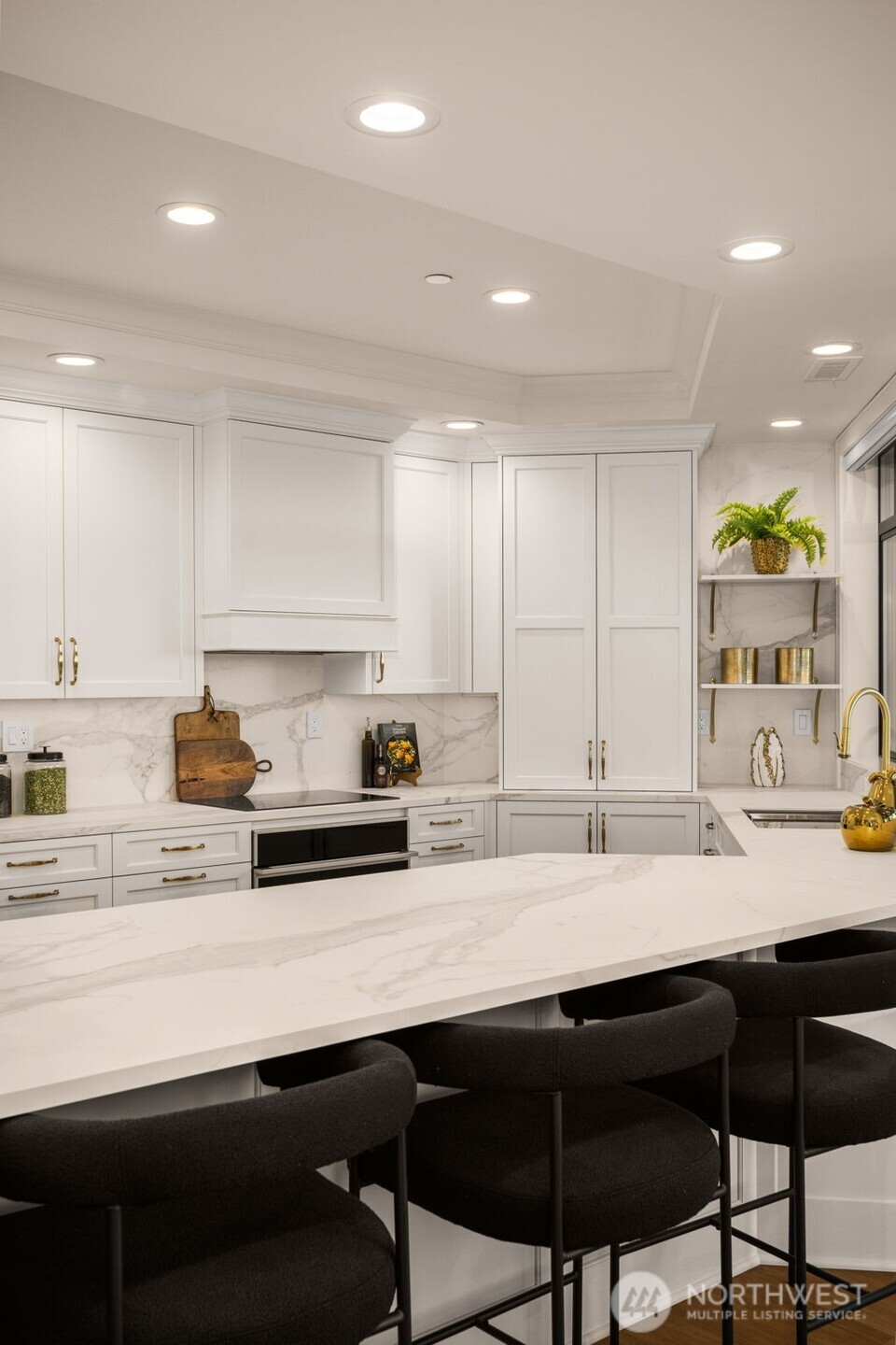 210 Market Street Unit: 303