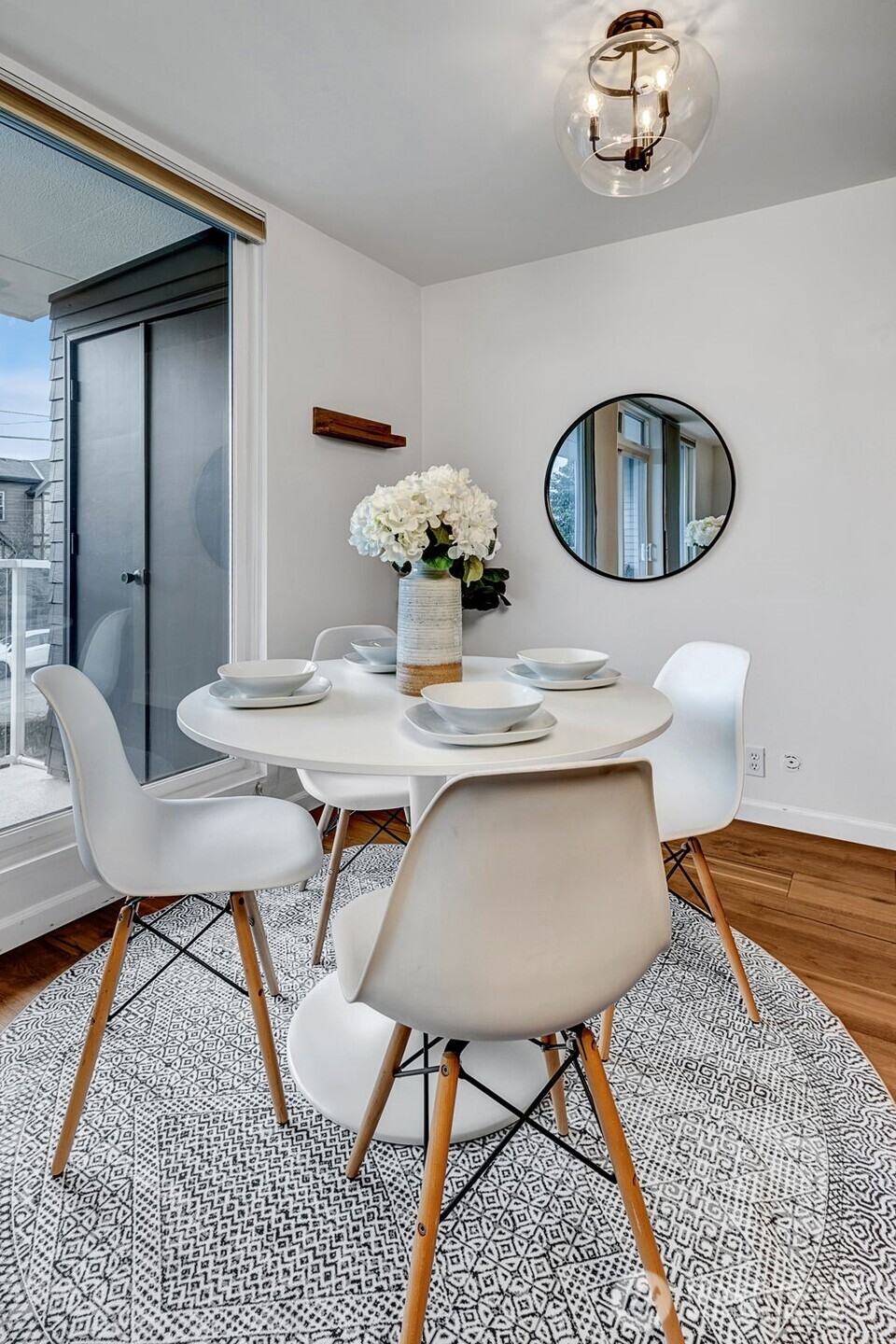 500 W Olympic Place Unit: 101