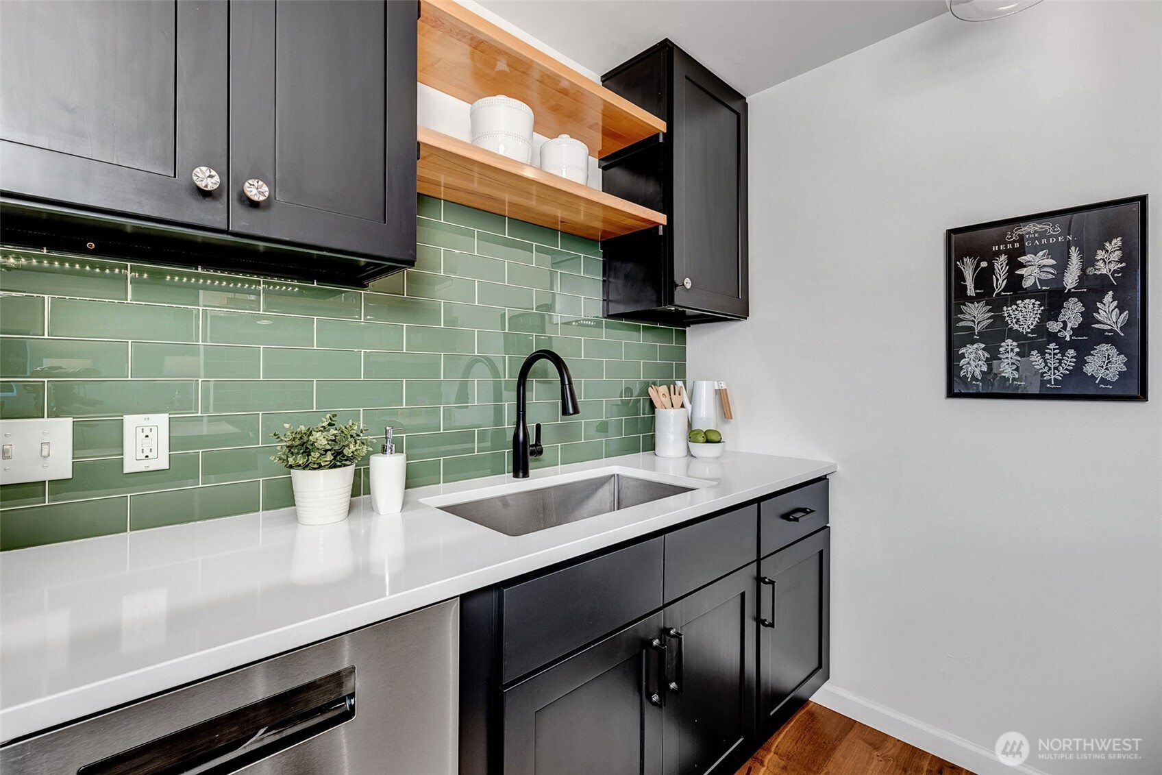 500 W Olympic Place Unit: 101