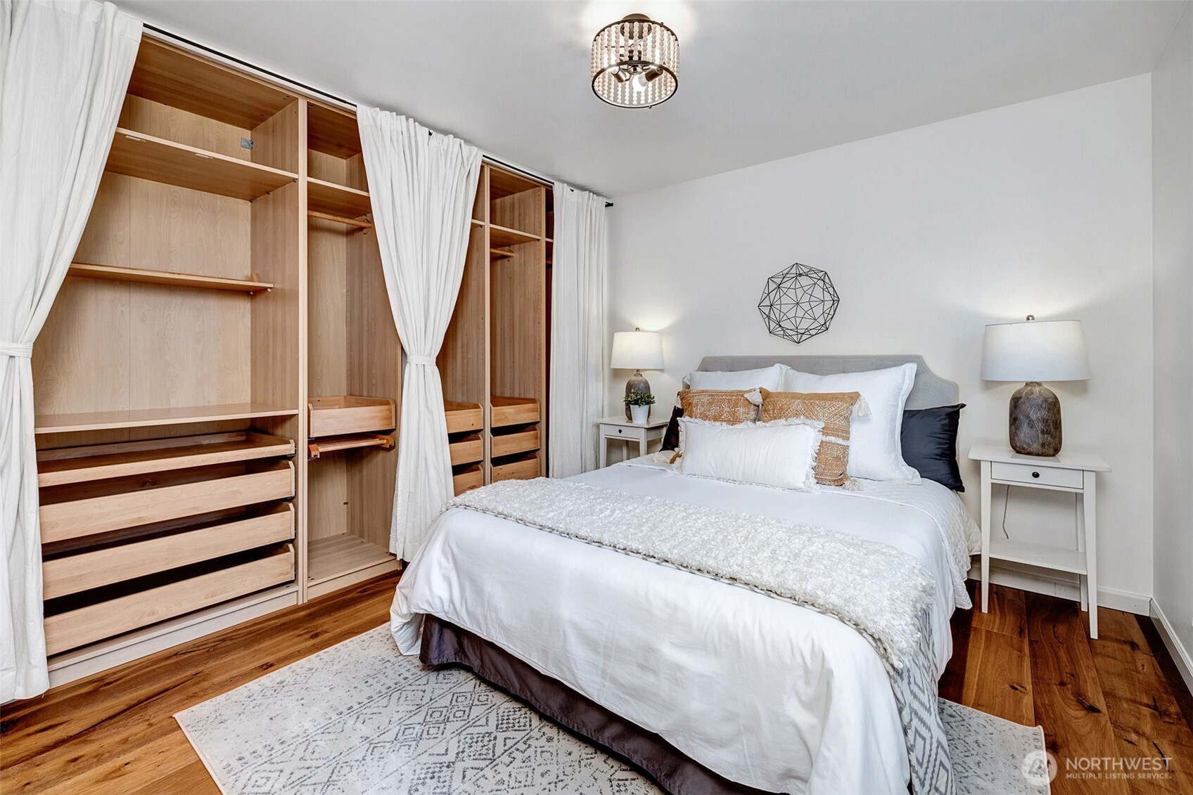 500 W Olympic Place Unit: 101