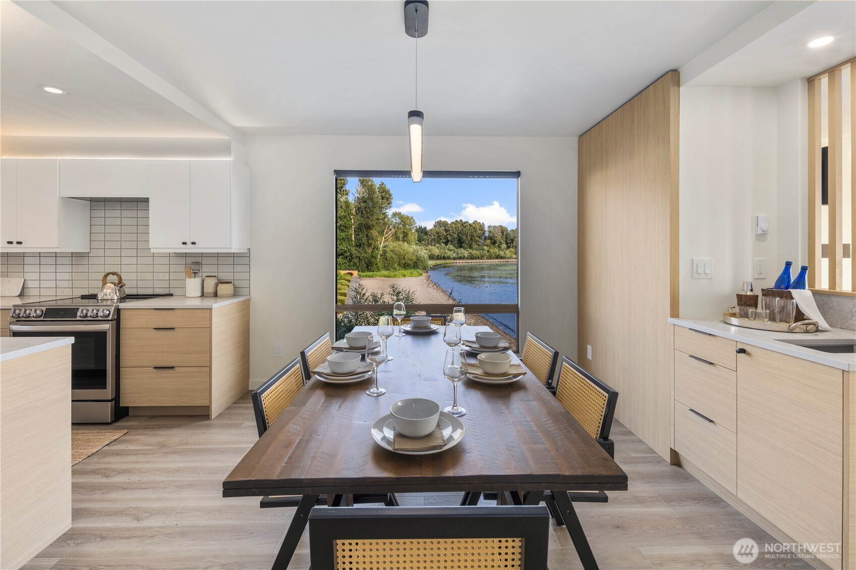 9717 NE Juanita Drive Unit: 301A