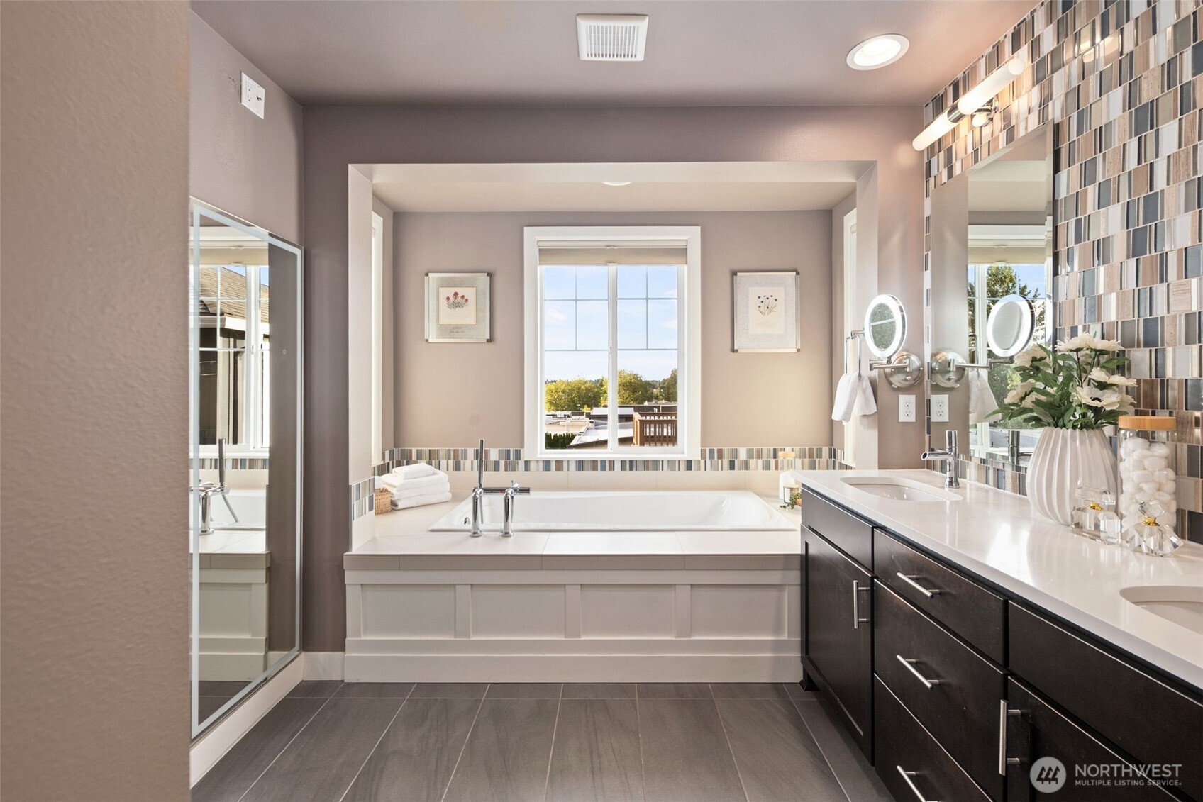 6511 108th Avenue NE Unit: 3