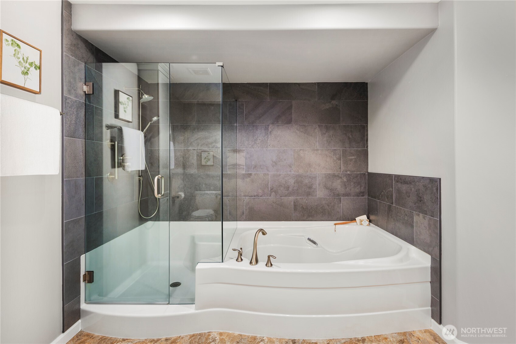 225 4th Avenue Unit: A504