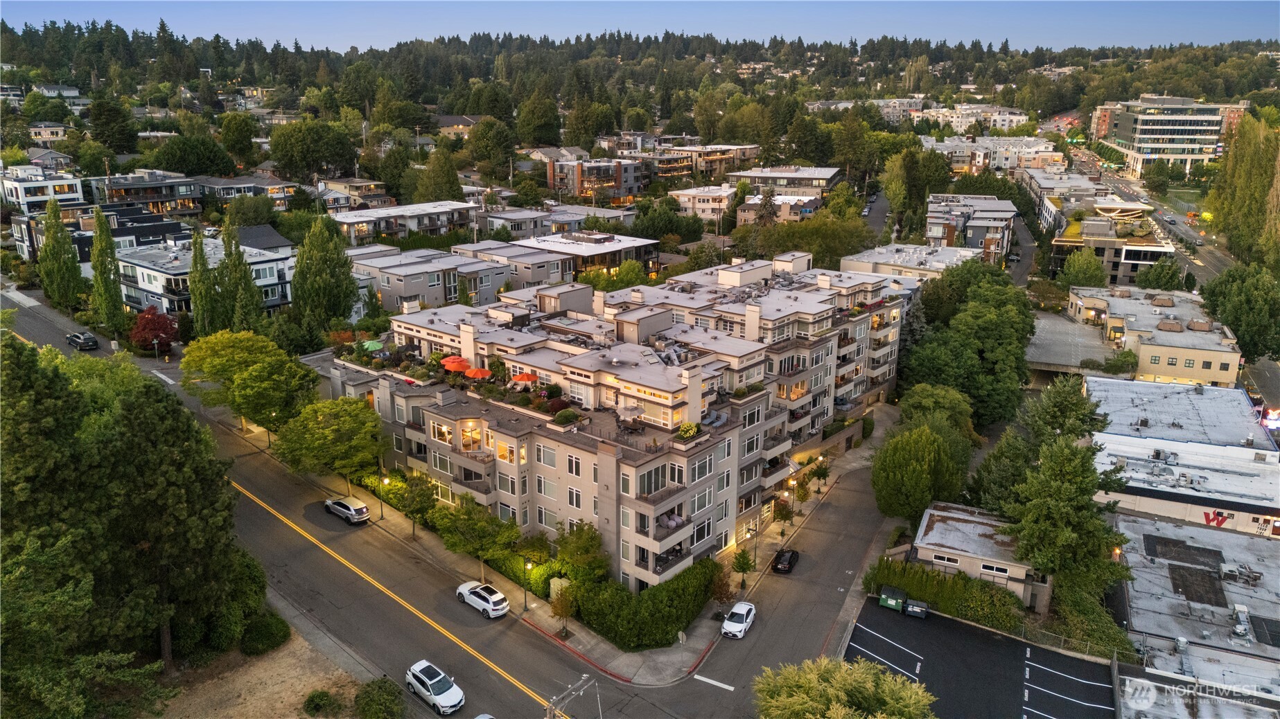 225 4th Avenue Unit: A504