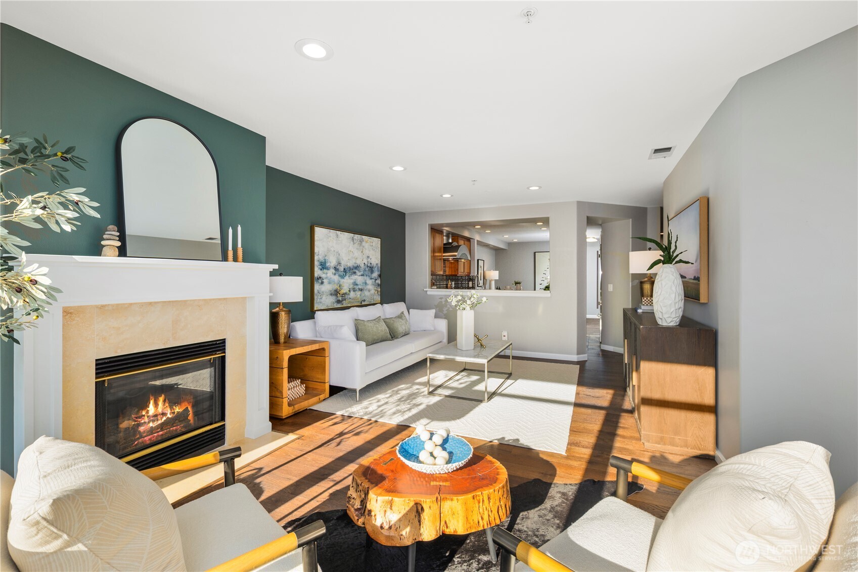 225 4th Avenue Unit: A504