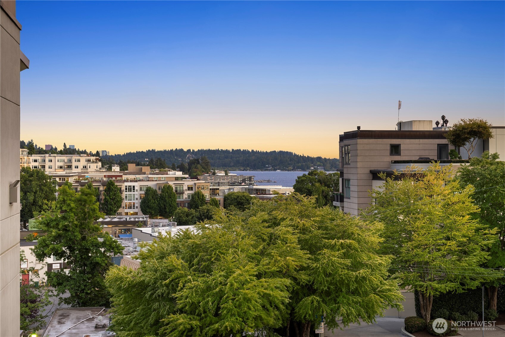 225 4th Avenue Unit: A504