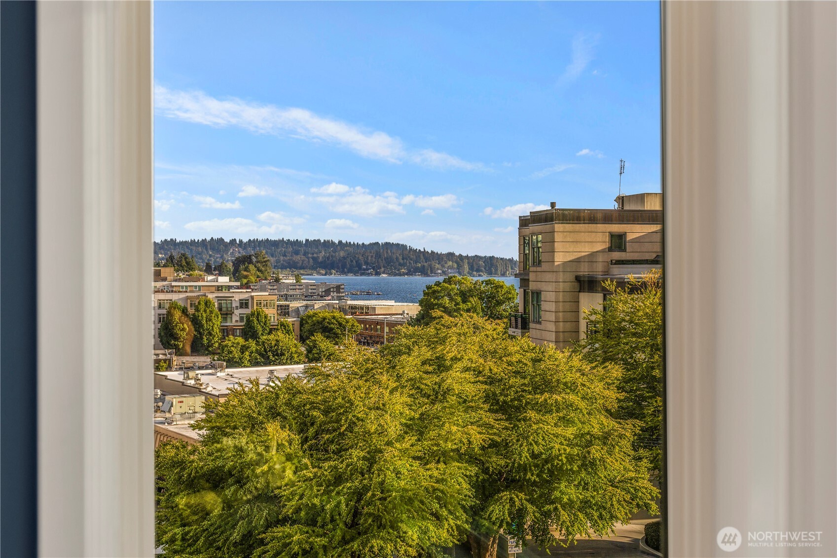 225 4th Avenue Unit: A504