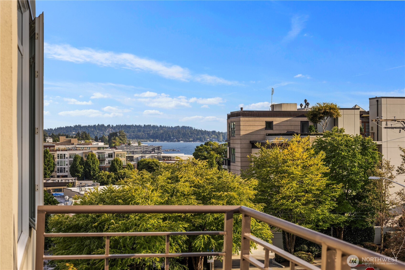 225 4th Avenue Unit: A504