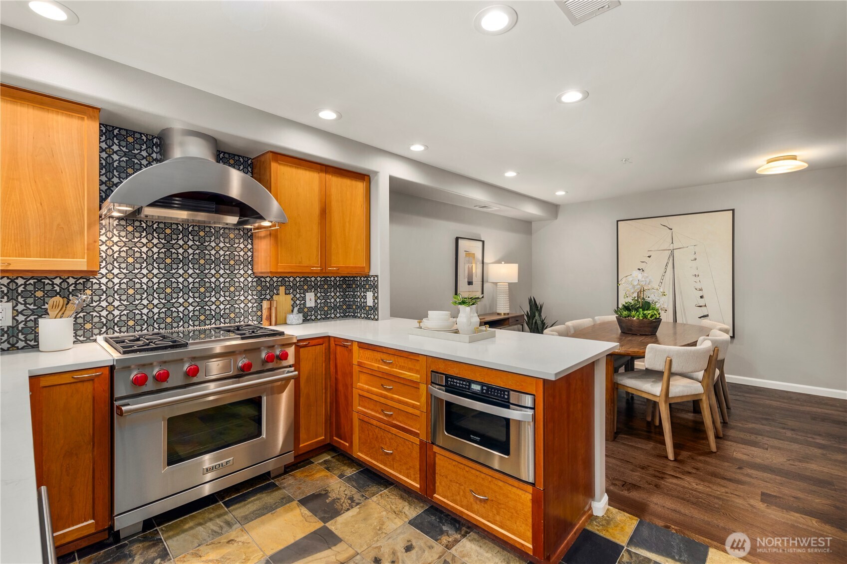 225 4th Avenue Unit: A504