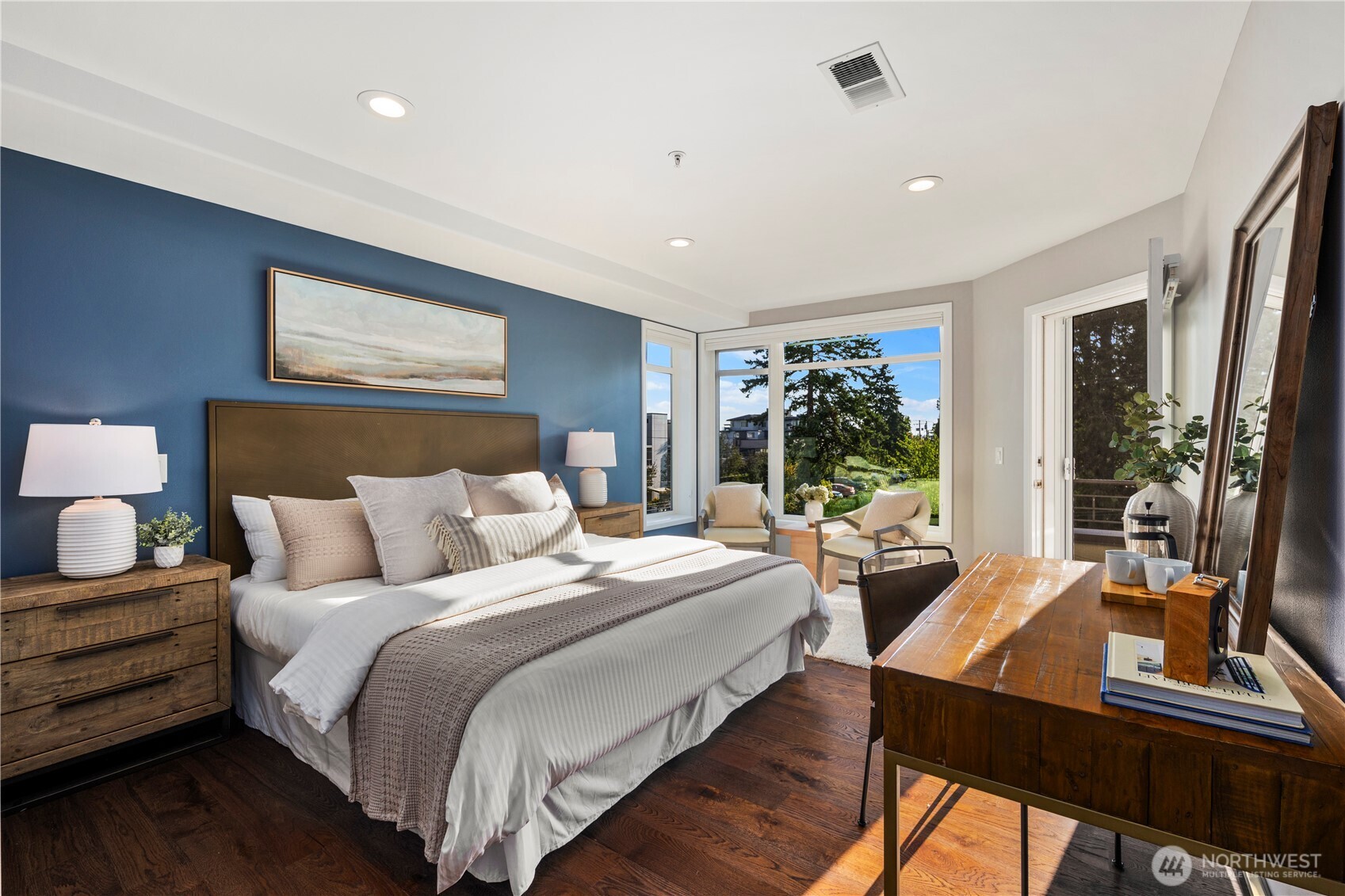 225 4th Avenue Unit: A504