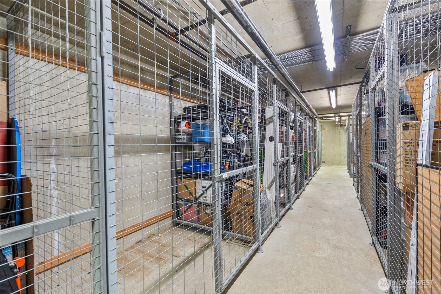 225 4th Ave Unit: A209