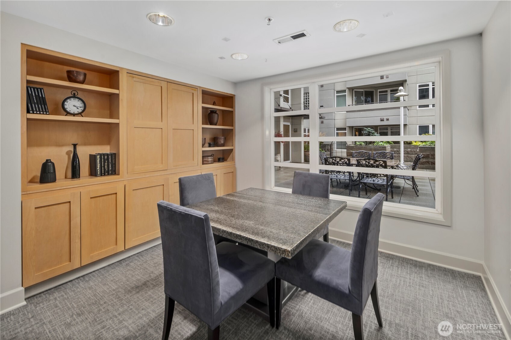 225 4th Ave Unit: A209