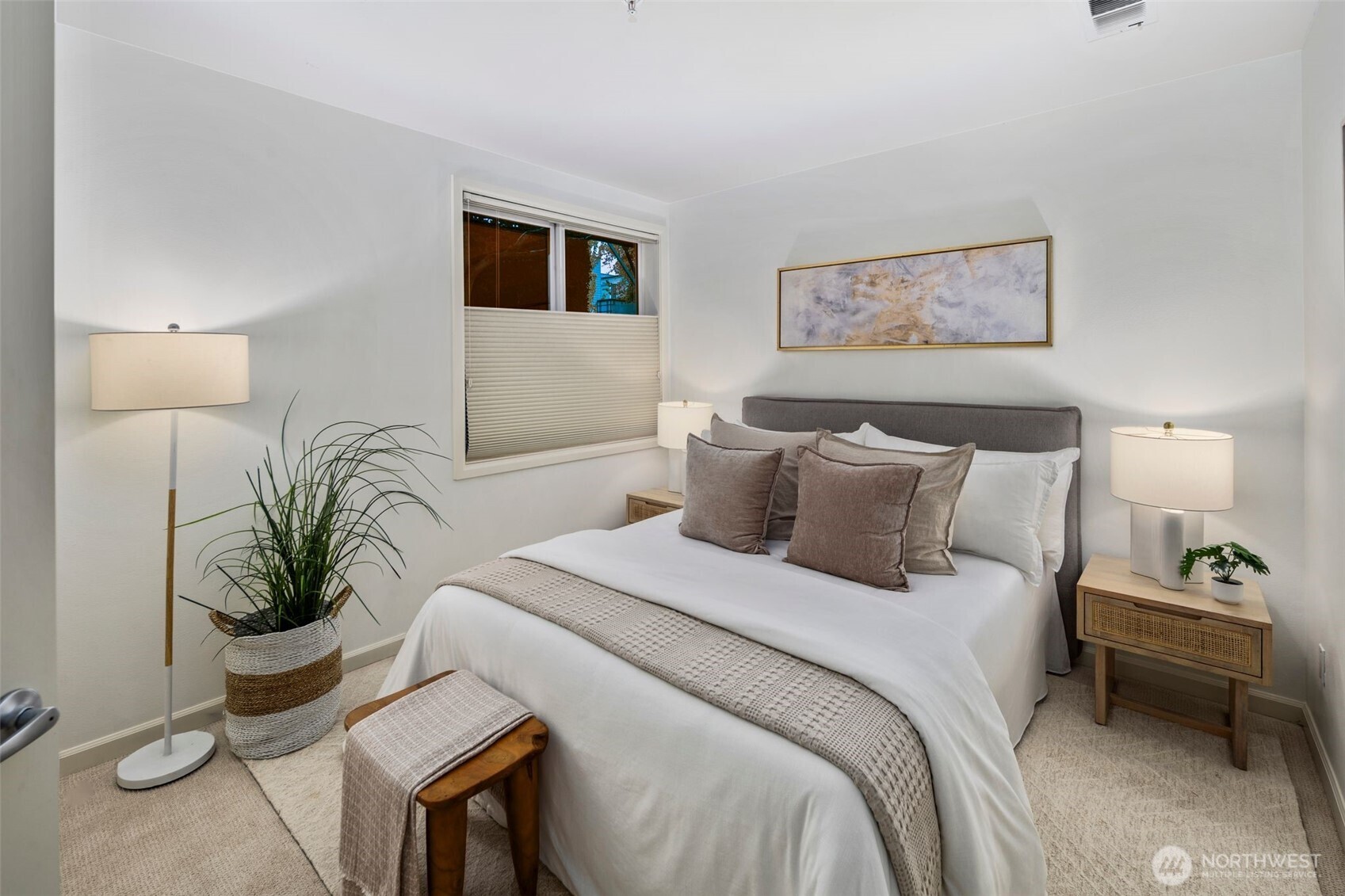 225 4th Ave Unit: A209