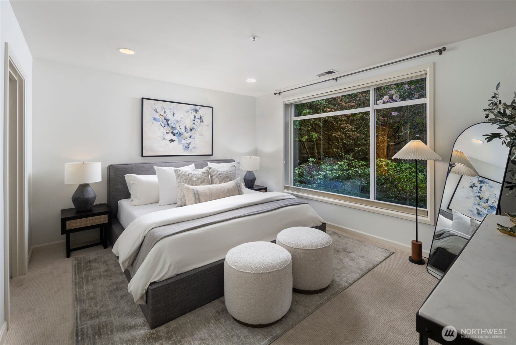 225 4th Ave Unit: A209