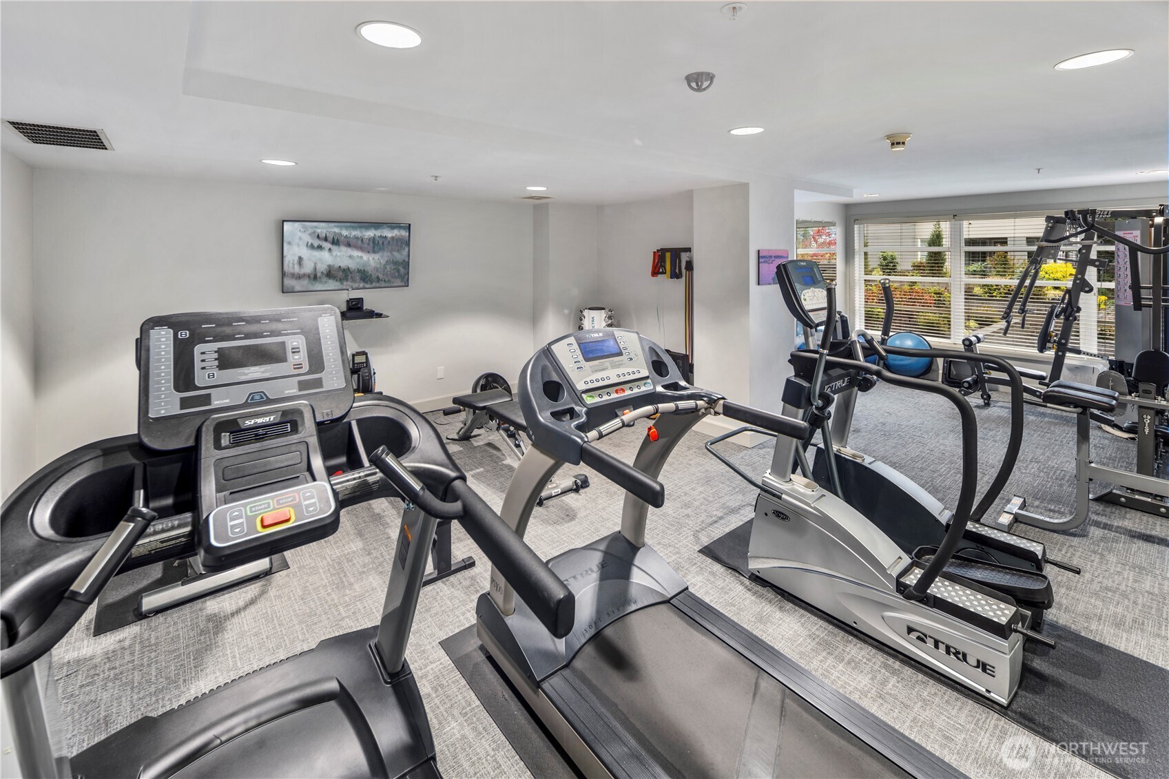 225 4th Ave Unit: A209