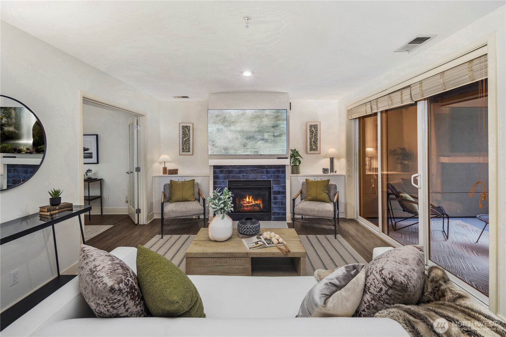 225 4th Ave Unit: A209