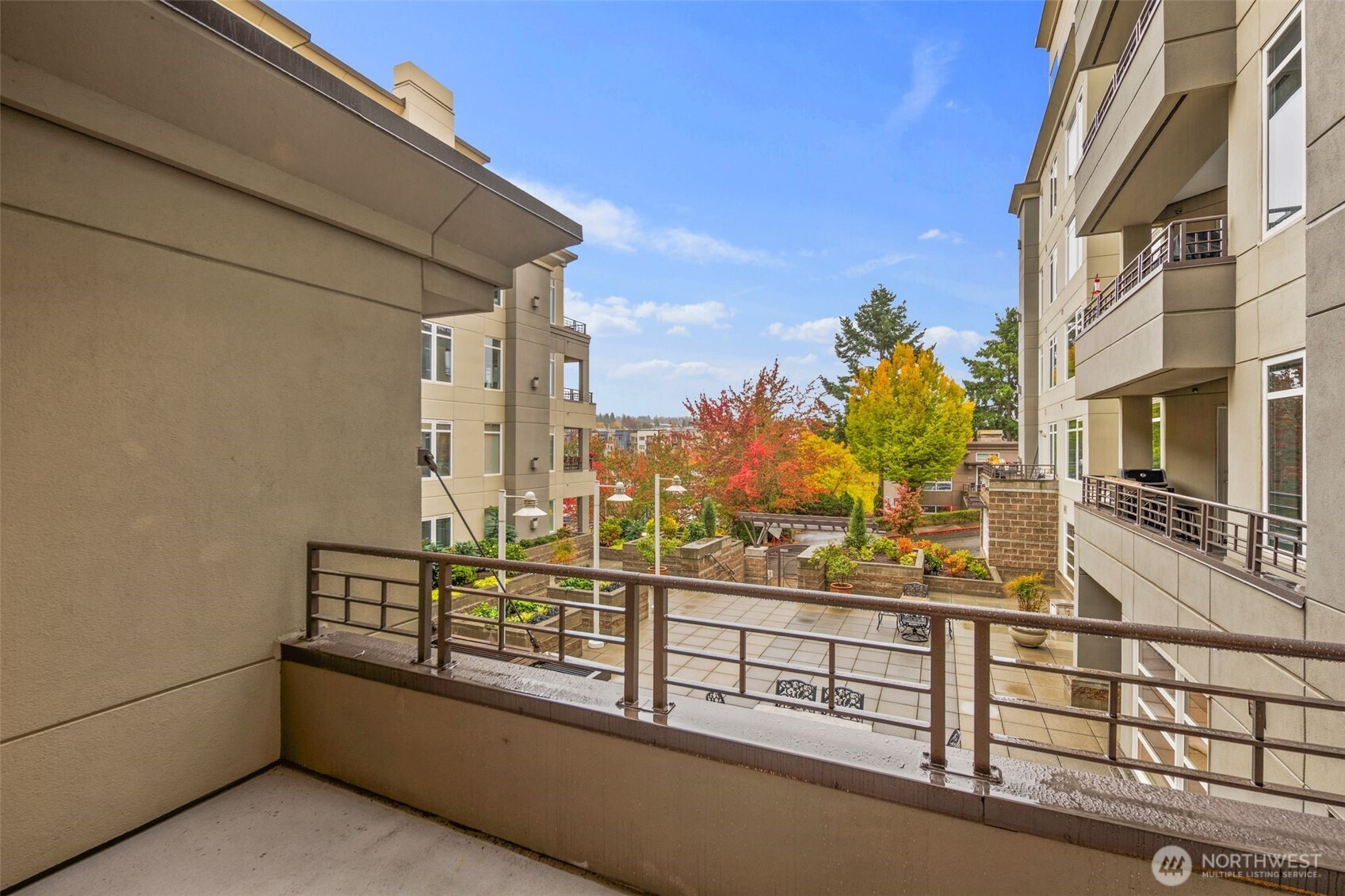 225 4th Ave Unit: A209